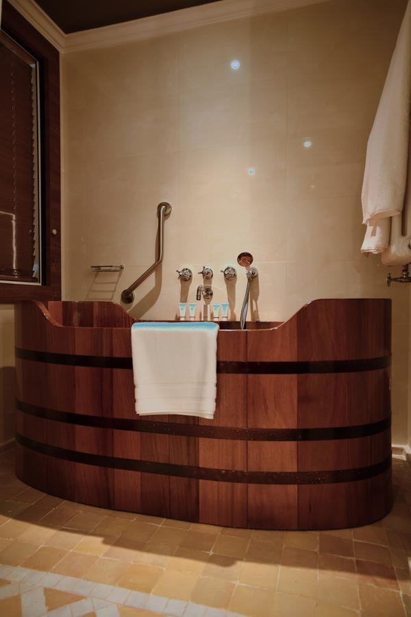 Chateau Roslane Boutique Hotel & Spa แมกเนส ภายนอก รูปภาพ