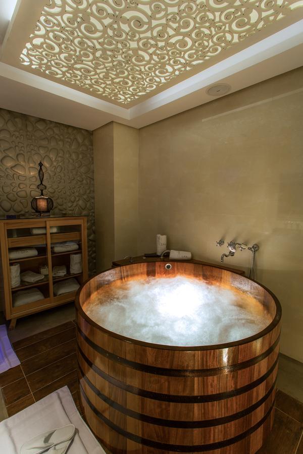 Chateau Roslane Boutique Hotel & Spa แมกเนส ภายนอก รูปภาพ